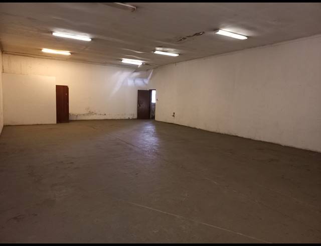 1,260M² FACTORY TO LET IN ANGELO